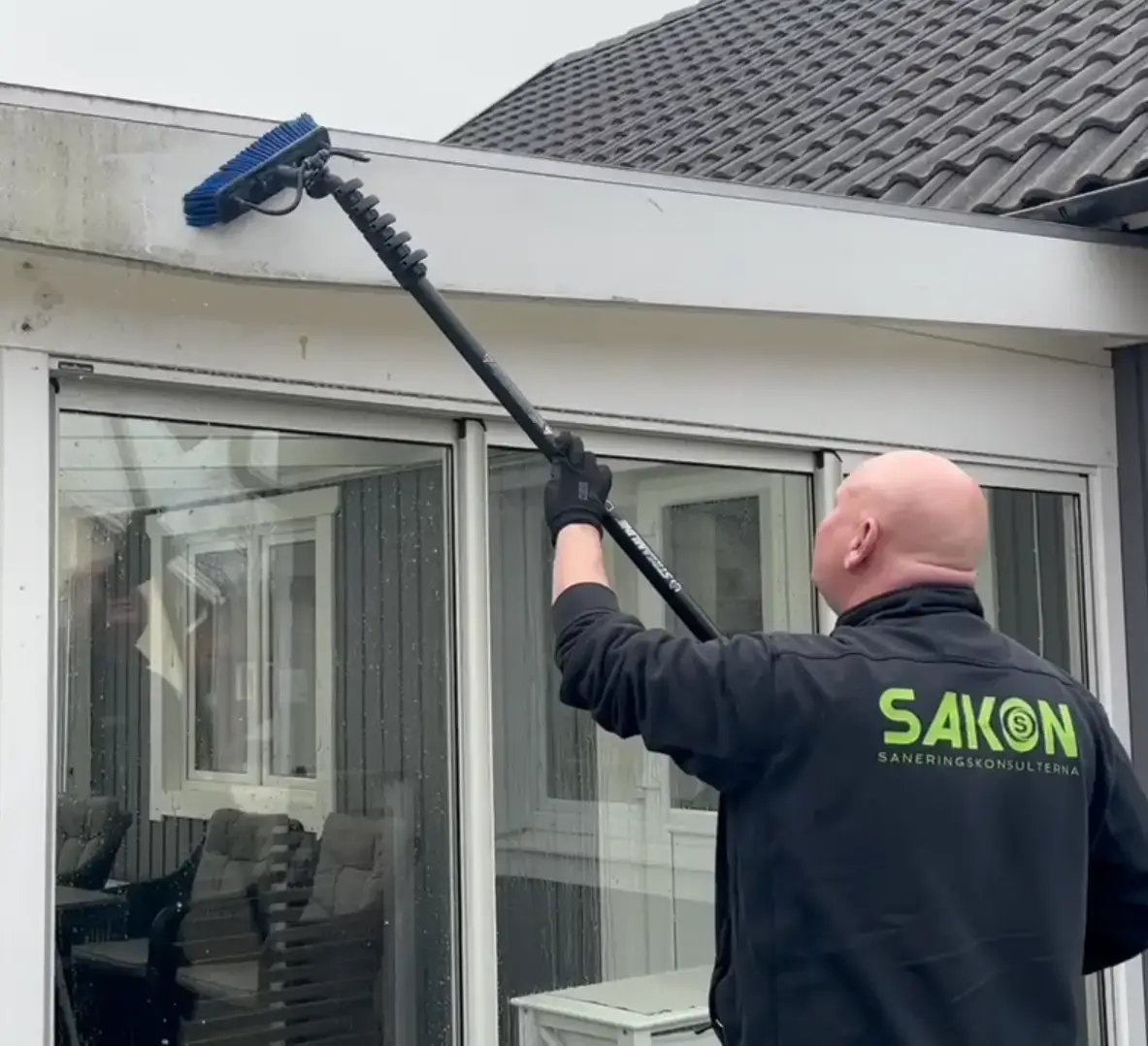 Renoverat trähus efter skonsam fasadtvätt